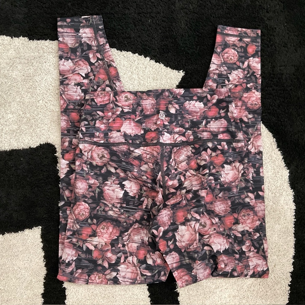 Floral print lululemon legging